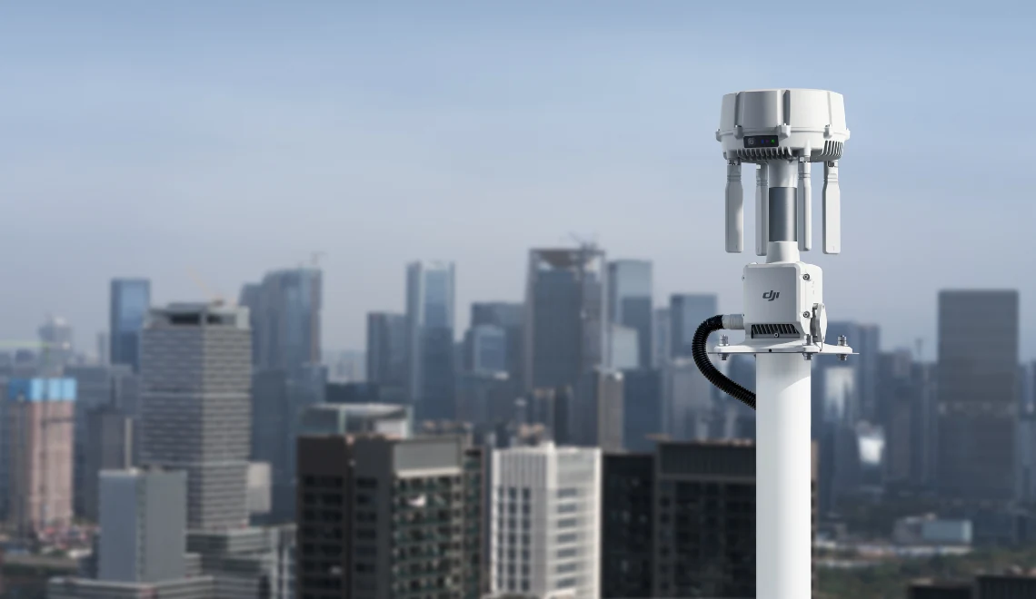 24시간 무인 운영을 위한 광역 전송 시스템 DJI O4 Ground Station 공식 이미지